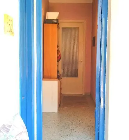 Two-bedrooms In Greek Vintage With Shared Bathroom